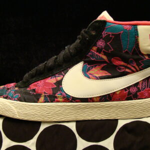 NIKE Classic Hi Top Flowers 37,5
